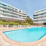 La Pinede Equiped With Air Conditioning And A Pool! Antibes