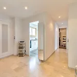 La Pinede Equiped With Air Conditioning And A Pool!