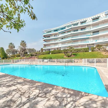 La Pinede Equiped With Air Conditioning And A Pool! Apartament Antibes